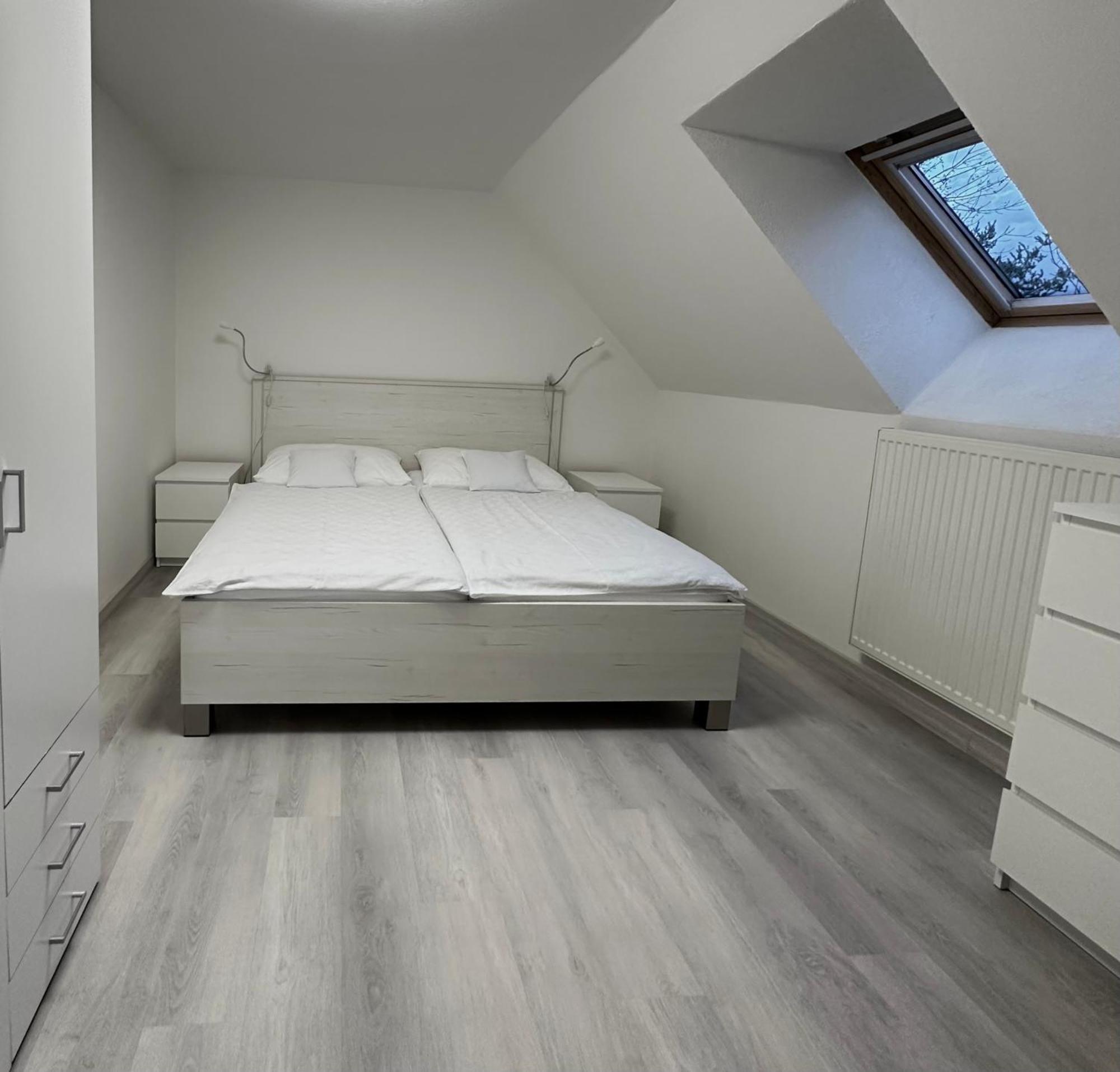 Apartment Nela Павчина-Легота Экстерьер фото